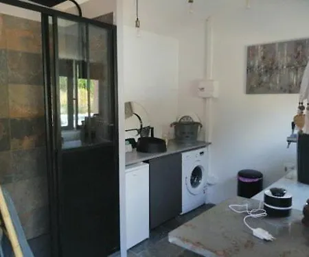 Holiday home La Roulotte A Juju