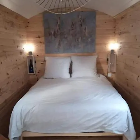 La Roulotte A Juju Holiday home